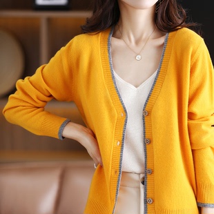 MT8009早秋100纯羊毛衫 洋气宽松针织百搭毛衣外套 女V领拼色针织衫