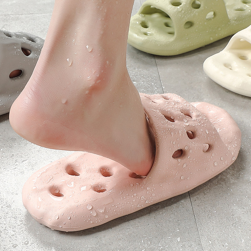 卫生间拖鞋女士夏季洗澡速干室内家居情侣浴室漏水防滑镂空凉拖男