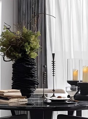 现代简约家居设计样板间餐厅餐桌