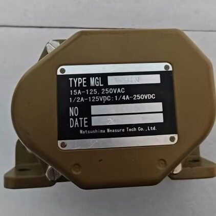 MGL 5191N 15A-125,250VAC X1120 限位开关