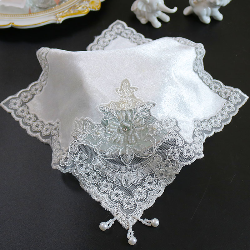 新品丝绒蕾丝刺绣钉珠餐垫桌垫盘杯咖啡垫布艺音响电话机顶盒盖巾