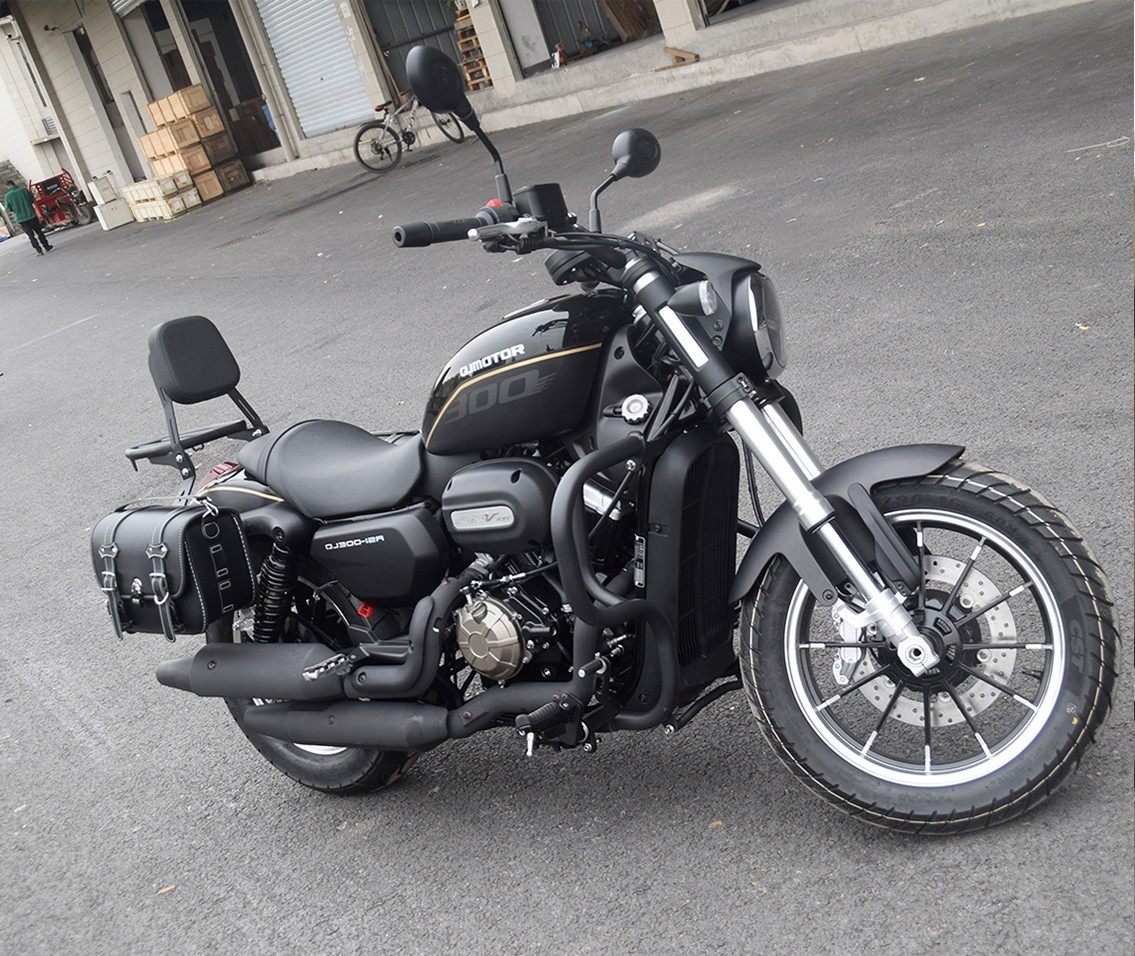 适用摩托车钱江闪300边包侧边箱挂包复古改装保险杠杠后靠背货架