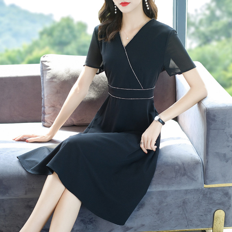 2020夏季新款高端女装胖妹妹大码连衣裙遮肚子显瘦雪纺裙长款