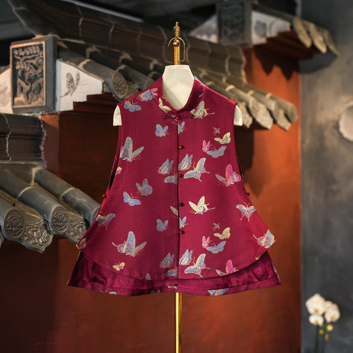 蓝大单排扣国风蝴蝶红色宋锦马甲