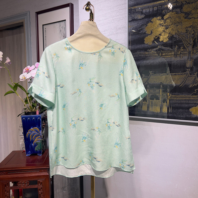 蓝大桑蚕丝2025夏绿色印花上衣
