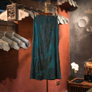 蓝大原创女装 高级感绿色真丝香云纱显瘦过膝松紧高腰半身裙5834