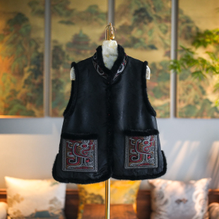 蓝大原创女装 凤凰刺绣水貂毛拼接真丝香云纱黑色加棉保暖马甲5475