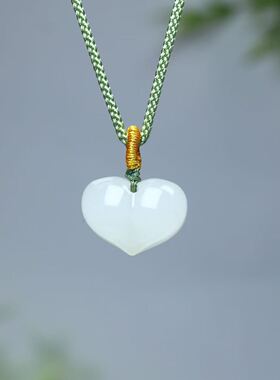 天山翠桃心玉坠女款正品
