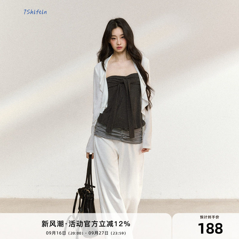 7Shiftin 原创设计韩系松弛感穿搭白色罩衫搭配灰色吊带两件套装图片