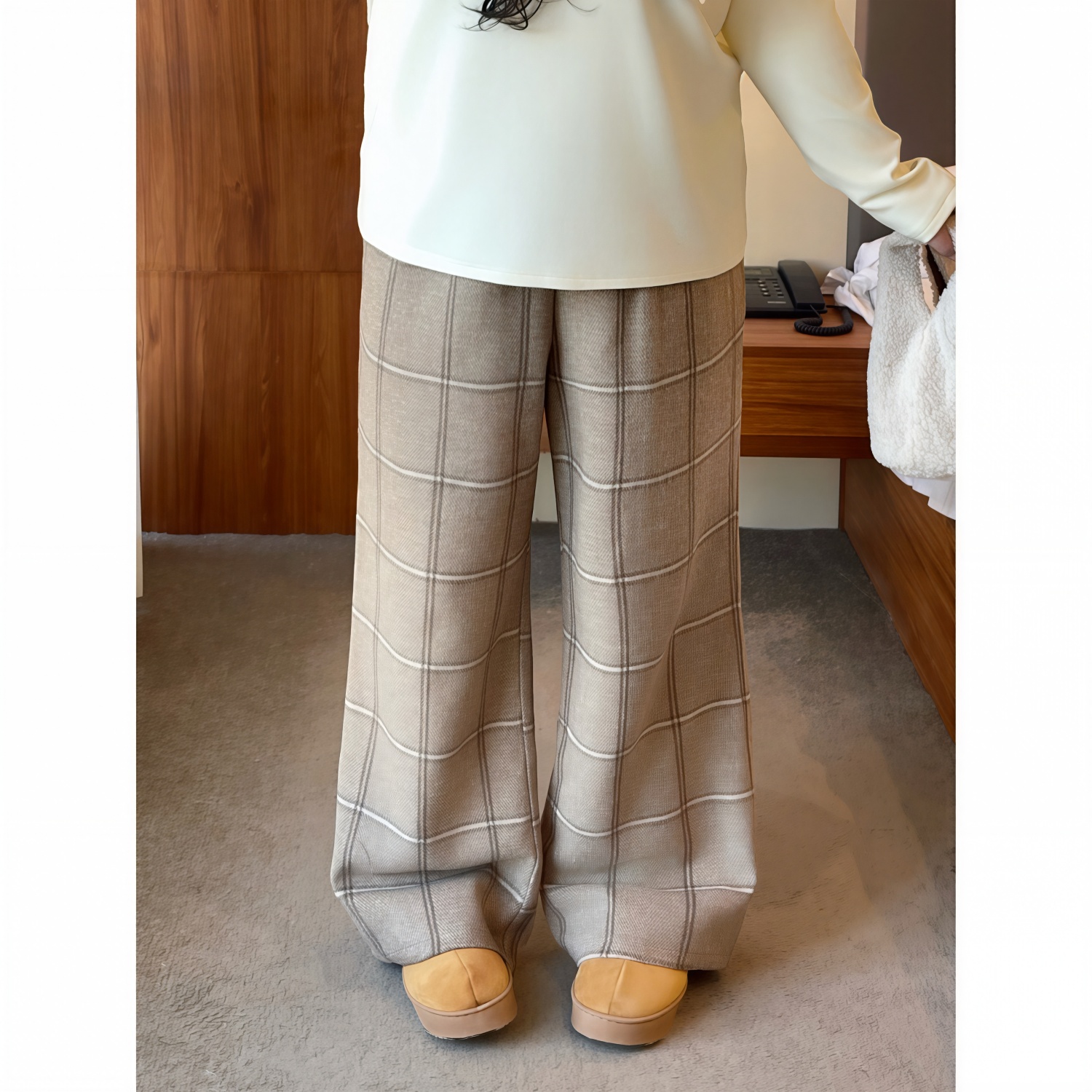 梵朵大码女装15811秋冬胖MM高级感高腰显瘦格子休闲裤百搭长裤潮