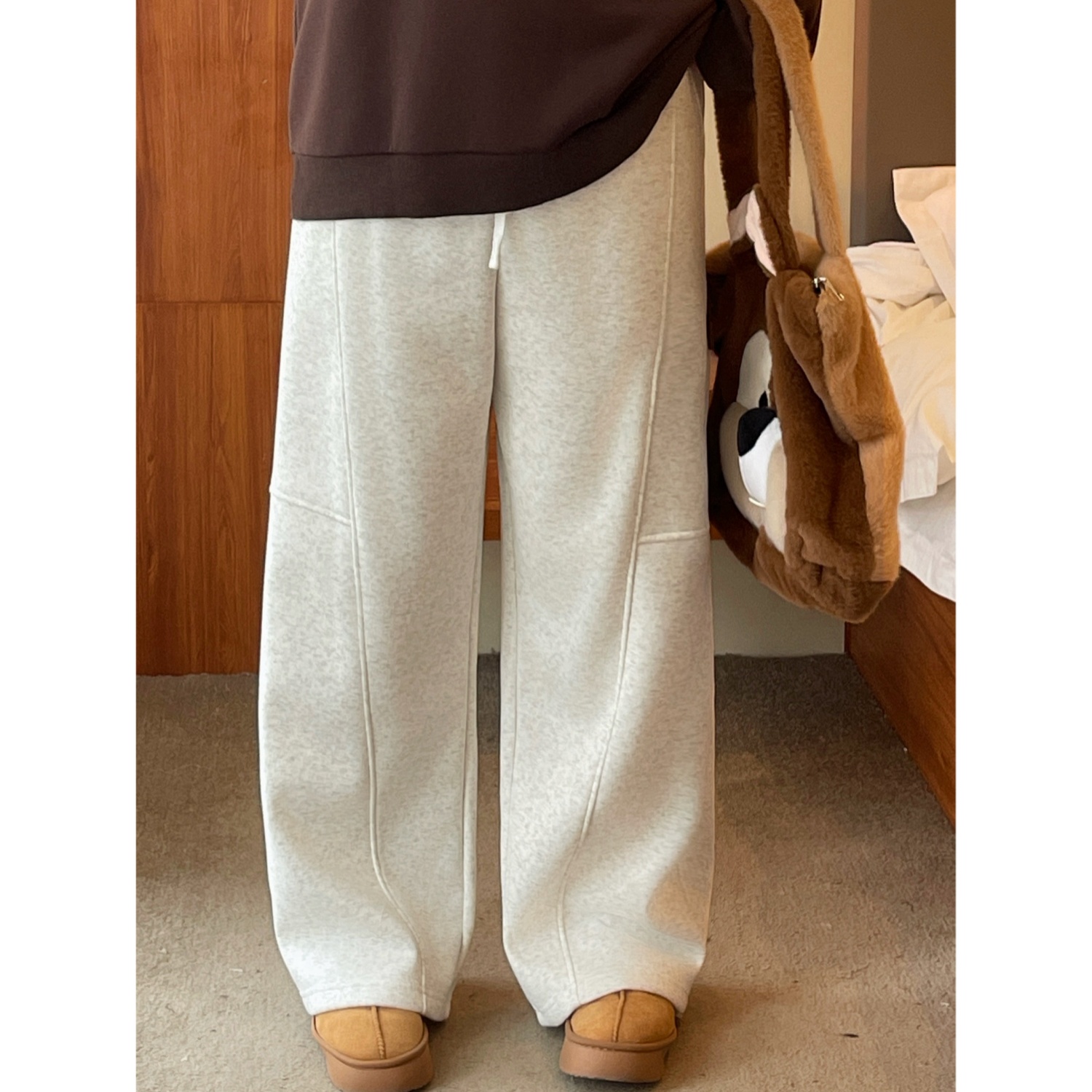 梵朵大码女装16145秋冬宽松慵懒加绒阔腿裤百搭休闲运动弯刀卫裤