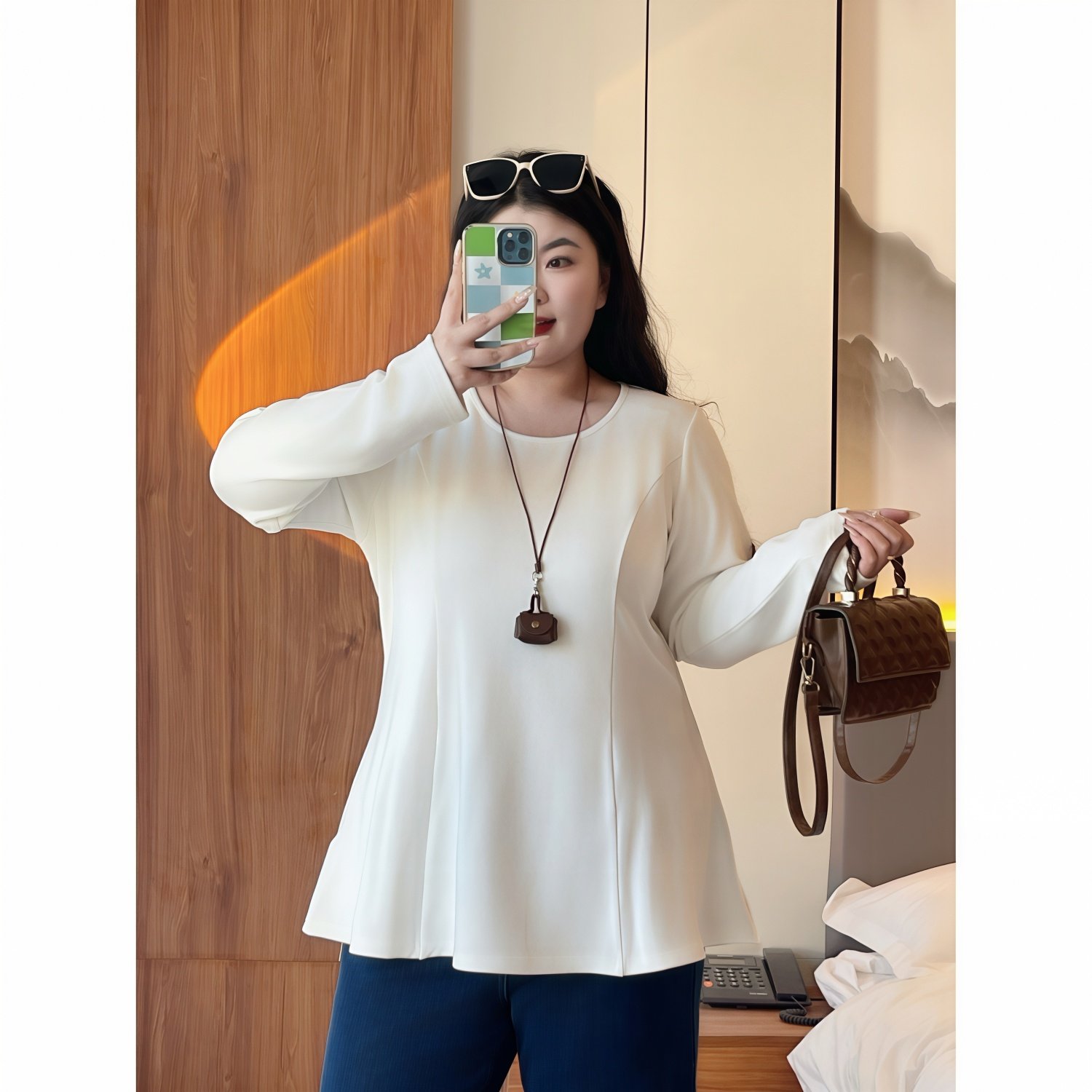 梵朵大码女装16148秋冬新款气质显瘦打底衫保暖宽松荷叶边上衣