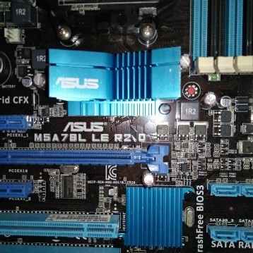 华硕 M5A78L LE R2.0 A78 独显 大板AM3+成色新