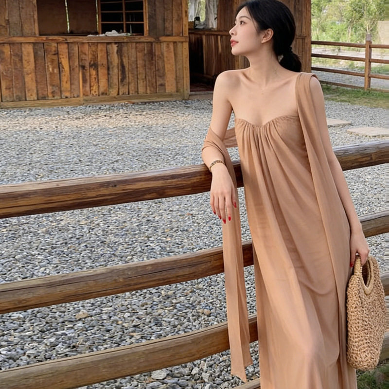 波西米亚风裸色抹胸飘带连衣裙女