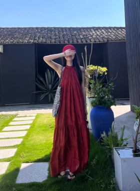 新中式复古国风提花红色挂脖连衣裙女夏季海边度假气质大摆长裙子
