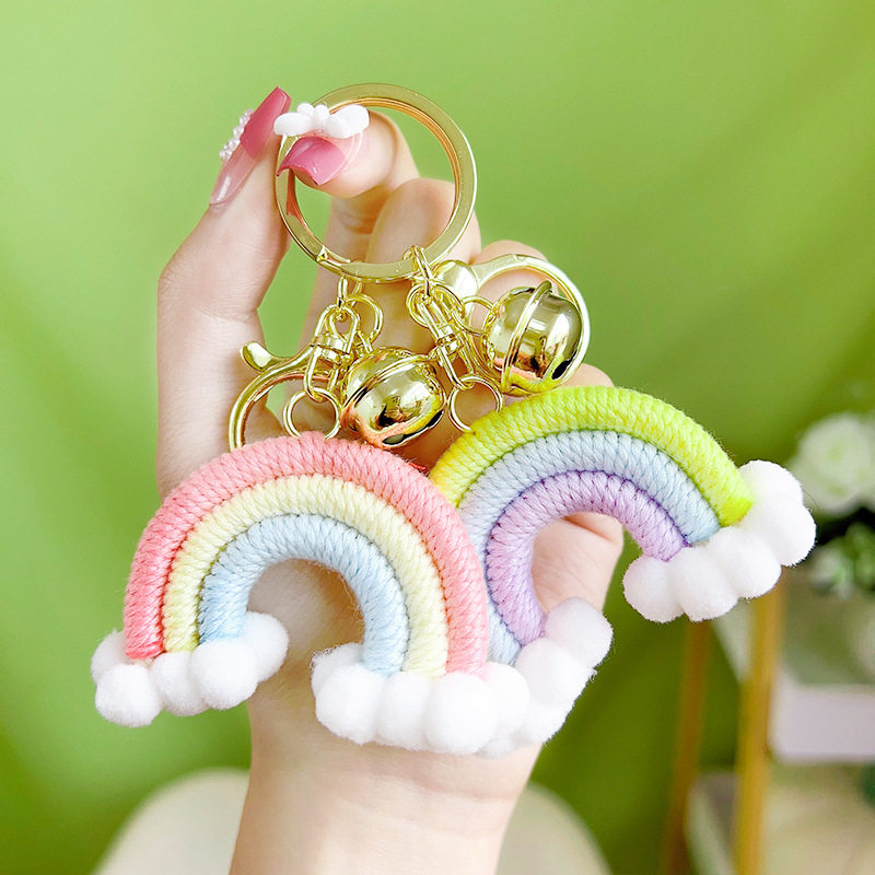 新款可爱手工编织彩虹钥匙扣创意少女心针织汽车包包挂件礼品货源