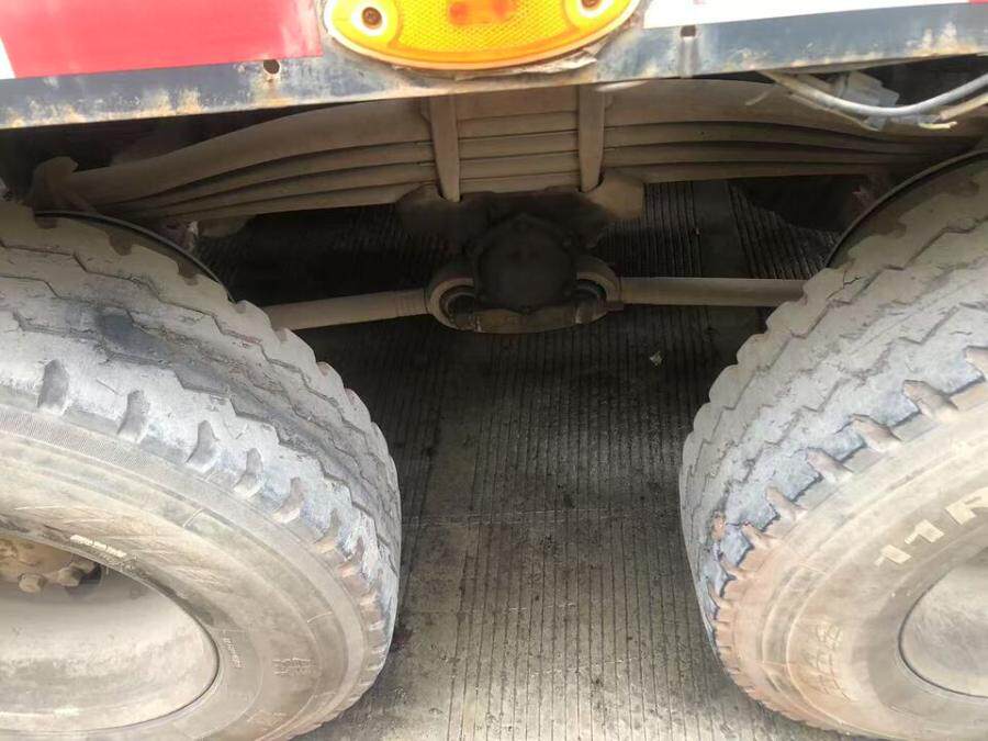 4月8日衡阳市车牌号为湘D2Z820徐工牌重型特殊结构货车网络拍卖公告