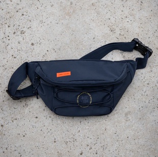 巴萨腰包单肩包 西班牙代购官方正品 球迷周边纪念运动包球迷礼物