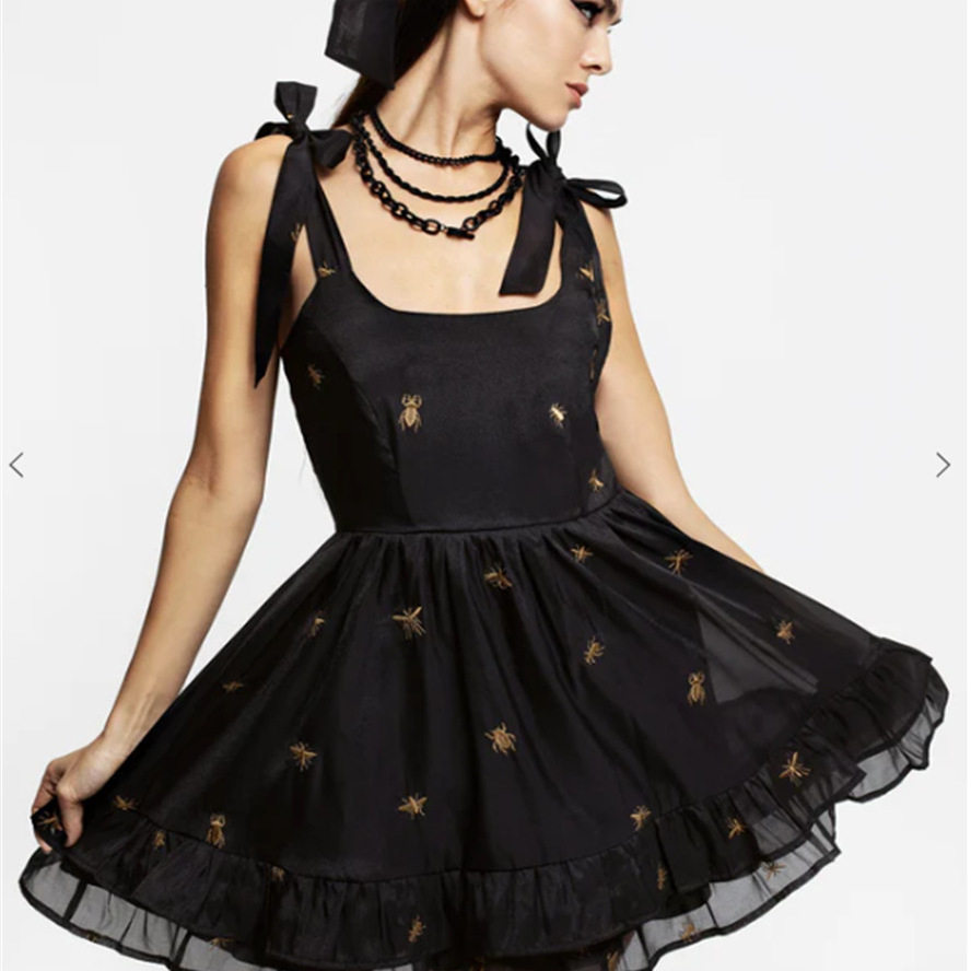 英国小众哥特亚文化ins暗黑辣妹欧根纱刺绣方领吊带绑带A字连衣裙