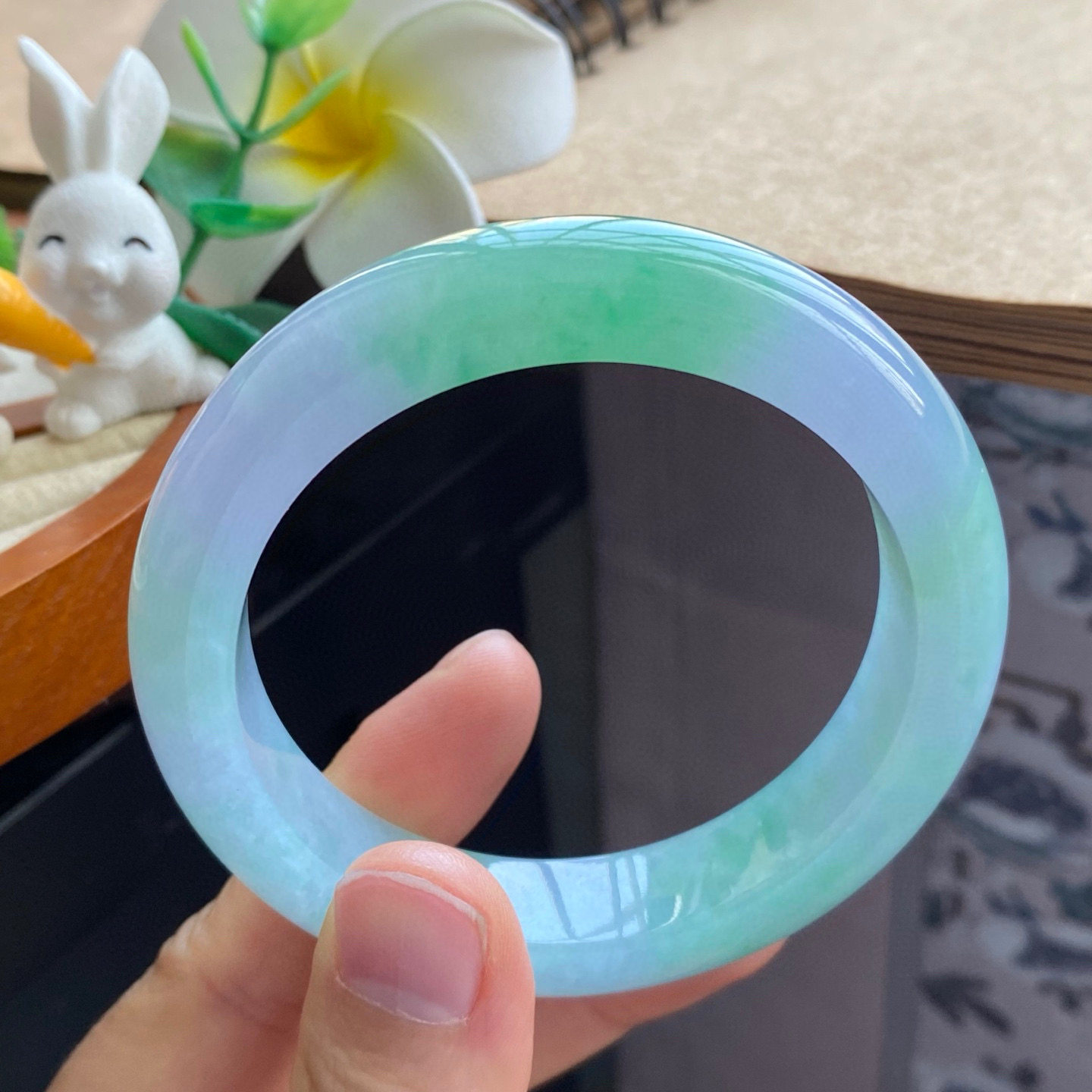 3.11批1729号，55.7-13-9.3 阳绿淡春彩镯！青翠欲滴！