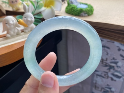 8.12批6721号！53.9-11-10.7冰绿飘花圆条！如沐春风般的温柔！