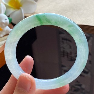 5.22批4669号51.4-8.3-8.5 冰飘翠绿圆条！素底飘绿花！