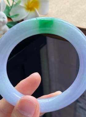 11.9批10439号，56.3-11-10.9阳绿淡春彩圆条！那么明媚张扬！