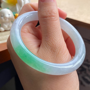 5.24批4741号51.5-8.9-8 翠阳绿色圆条！绿的清新自然！