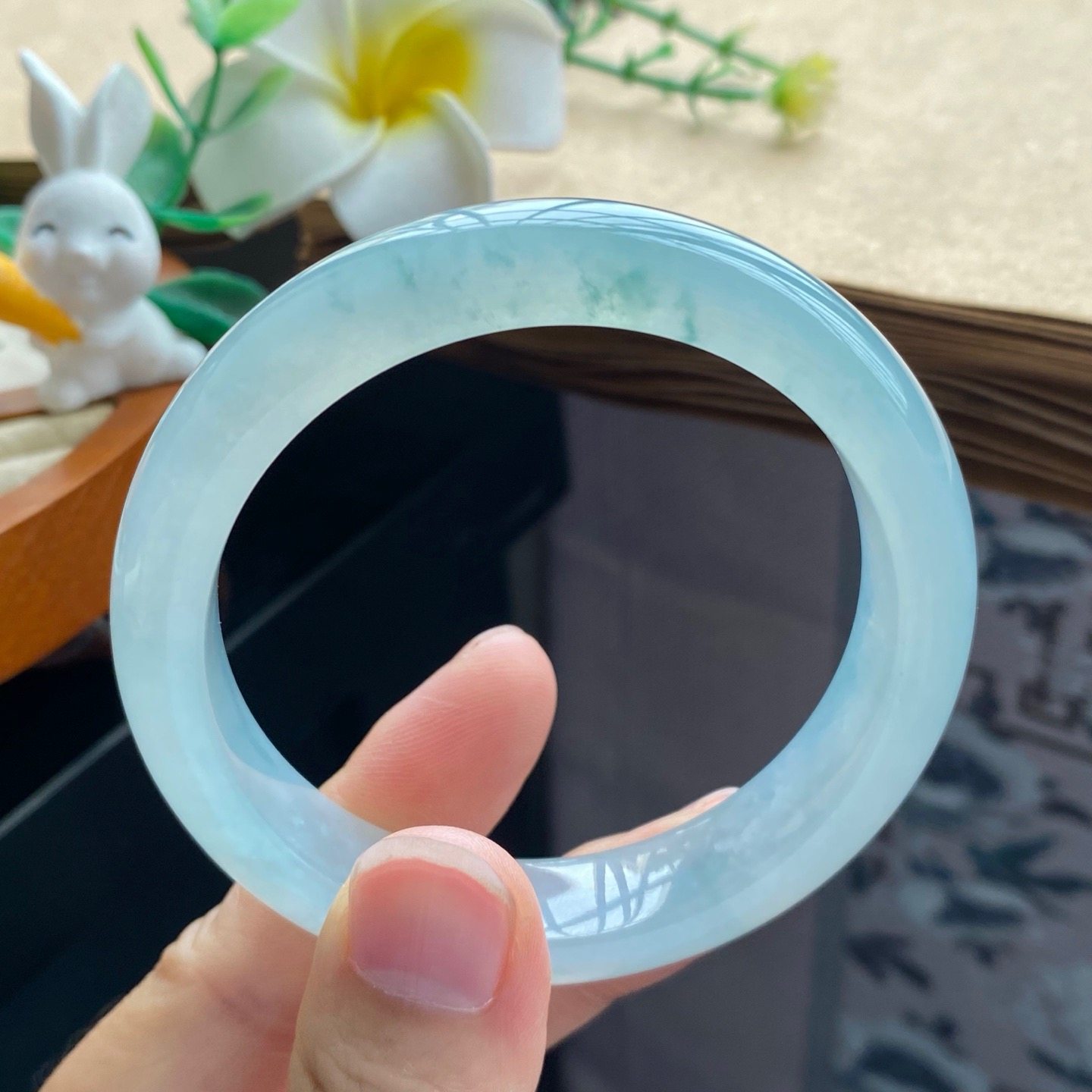 3.11批1714号55.2-12.2-8.1冰浅晴水飘花镯！小飘花飘渺灵动！