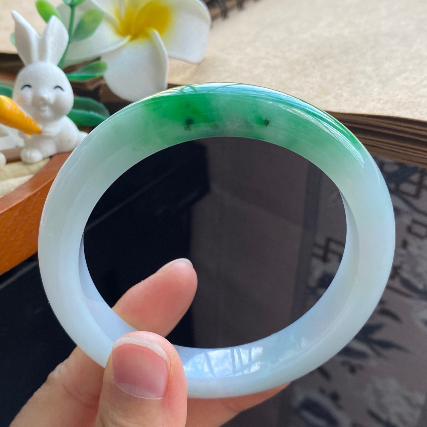 2.7批350号61.3-12.4-9.2一抹青翠绿色特别辣艳！绿意盎然！