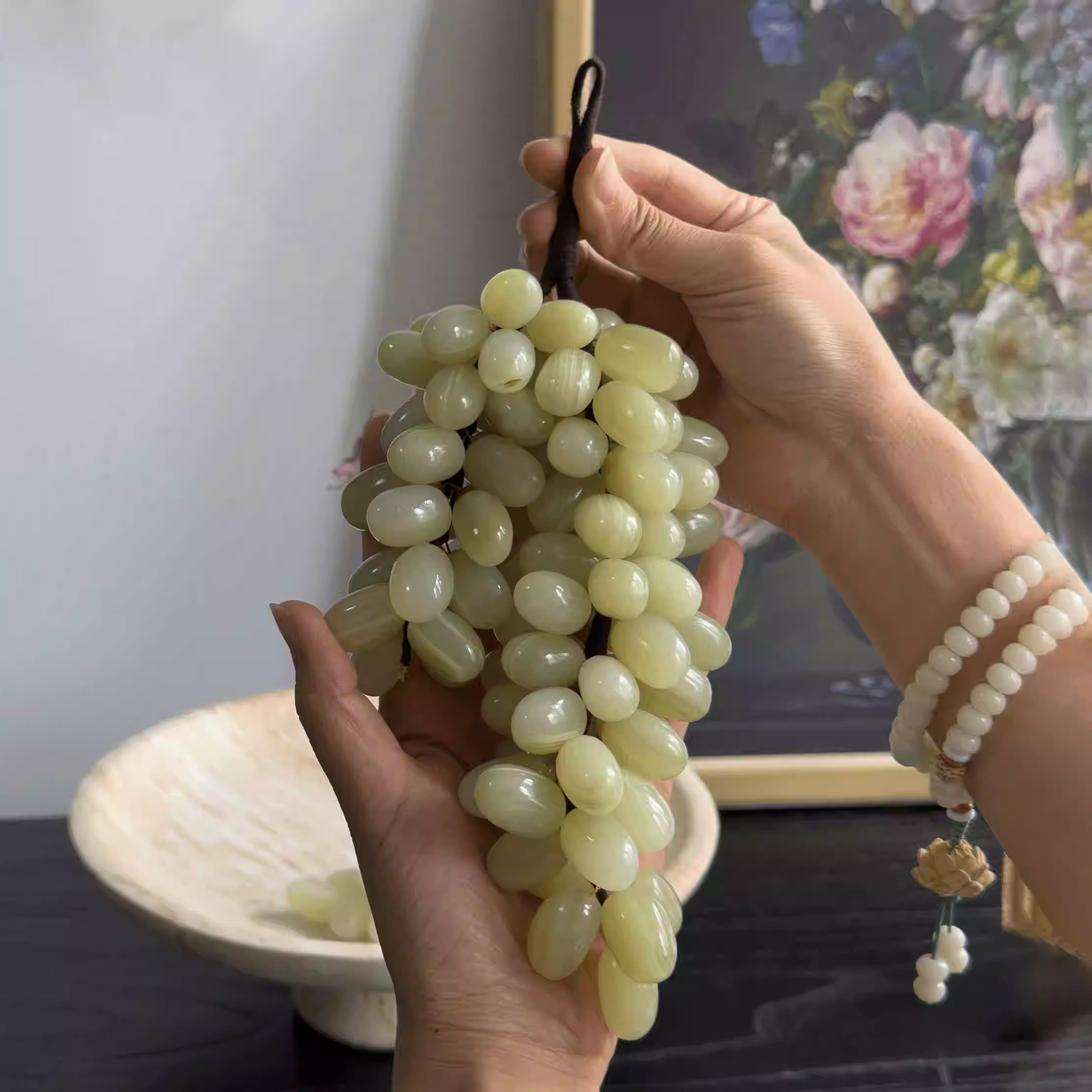 侘寂风玉石葡萄摆件酒店前台