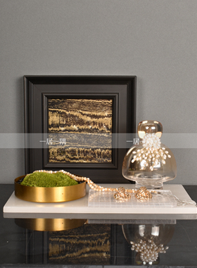 轻奢风样板间床头柜装饰摆件