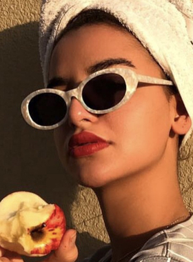 速发复色拍照搞怪白墨太镜潮个性洋气小脸款古镜