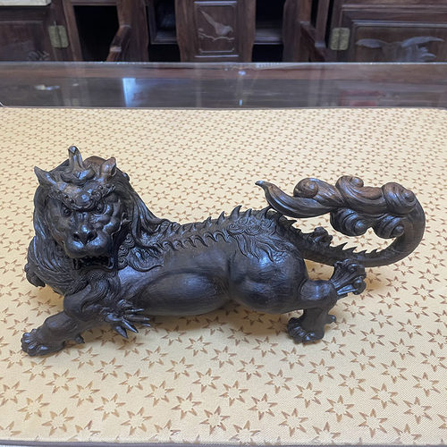 红木大红酸枝麒麟动物神兽木雕交趾黄檀手工雕刻工艺品红木摆件