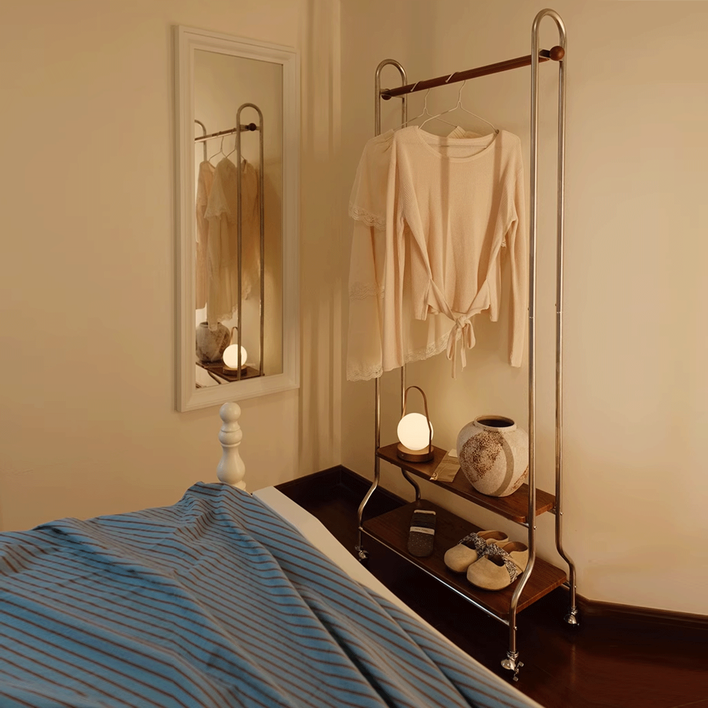 不锈钢衣架落地卧室挂家用客厅轻奢晾衣架衣服挂架子简易衣帽架