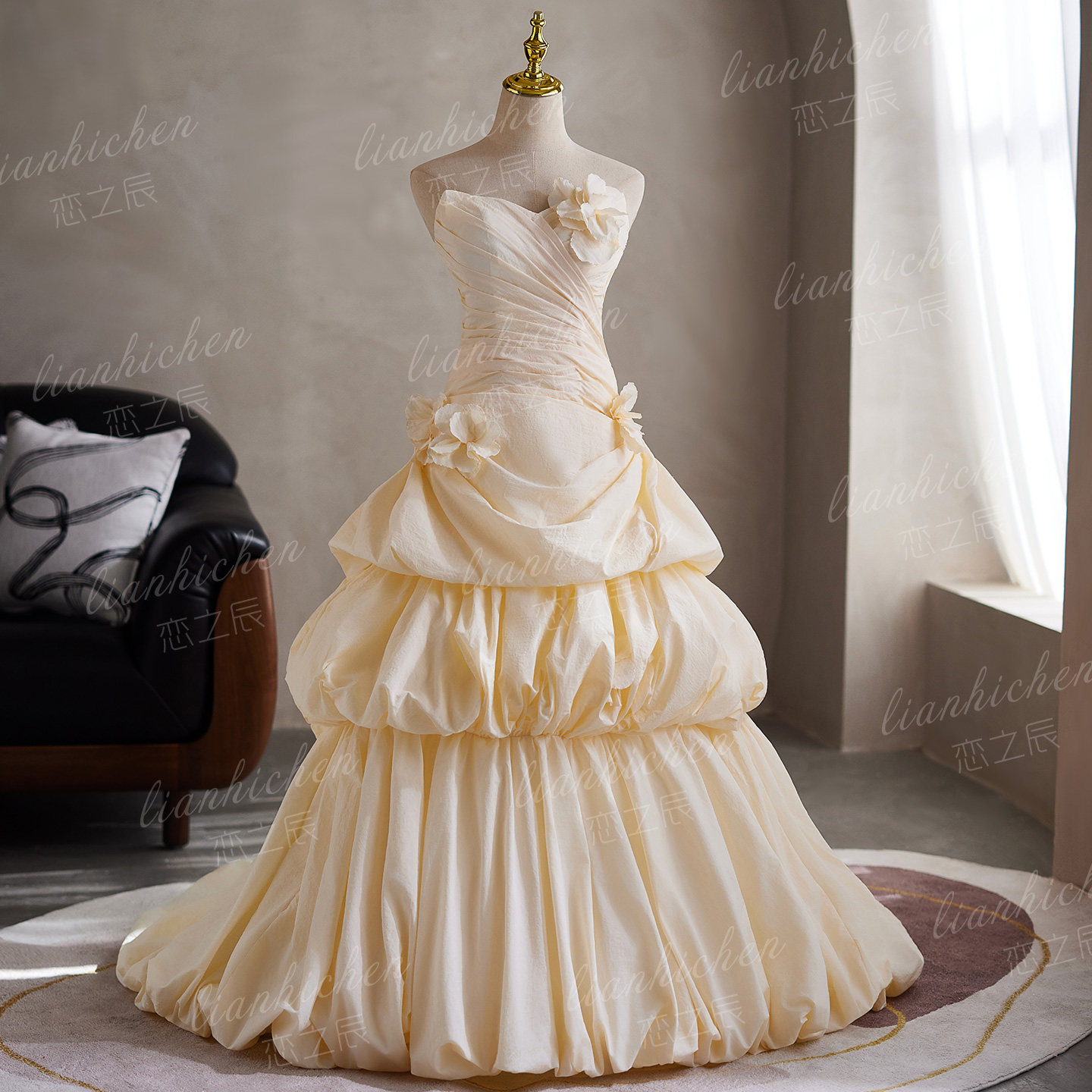 恋之辰法式韩版抹胸香槟色花朵长款礼服宴会公主超仙拖尾轻婚纱女