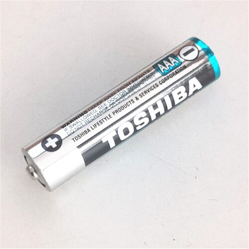 东芝7号电池1.5V碱性不能充电