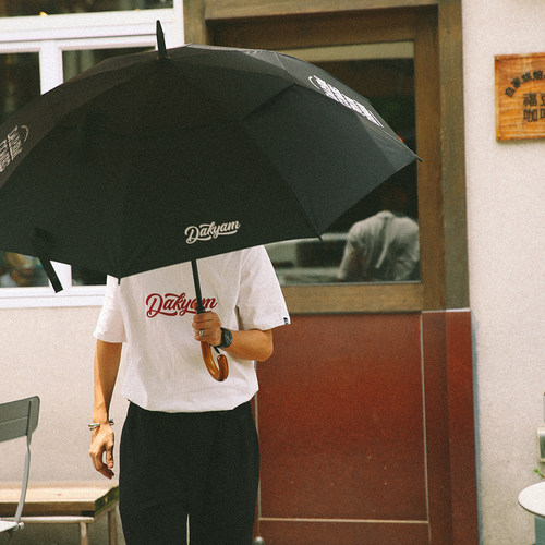 DAKYAM两层防翻木柄雨伞