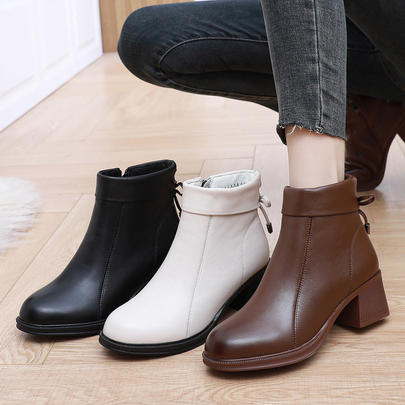 真皮靴子女短靴2025秋冬马丁靴加绒棉靴粗跟单靴白色女靴高跟皮靴
