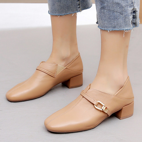 软底方头一脚蹬休闲风中跟皮鞋