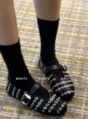 icc  4/17 个性 俏皮可爱~26s春夏款金属一字扣镂空平底玛丽珍