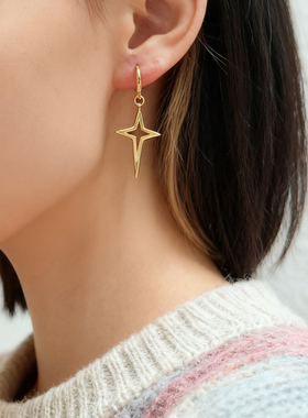 配毛衣好看~通体纯银十字架耳环小吊坠气质高级耳饰精致个性小众