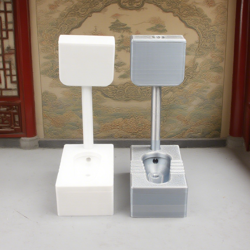 1:6娃屋兵人黄金马桶仿真微缩模型摆件马桶盖水箱可以打开