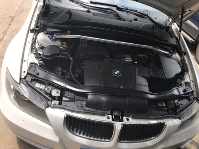 宝马1系E87顶吧平衡杆拉杆