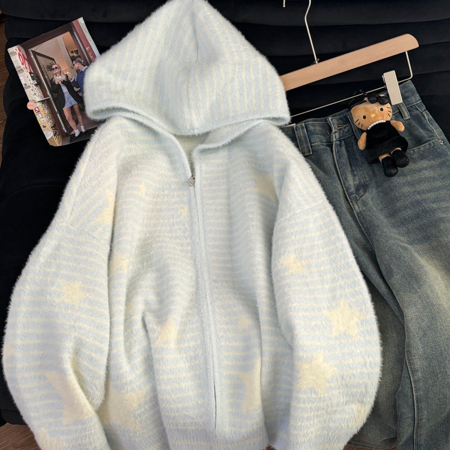 韩系浅蓝色条纹仿水貂绒连帽毛衣外套女宽松慵懒加厚针织拉链上衣