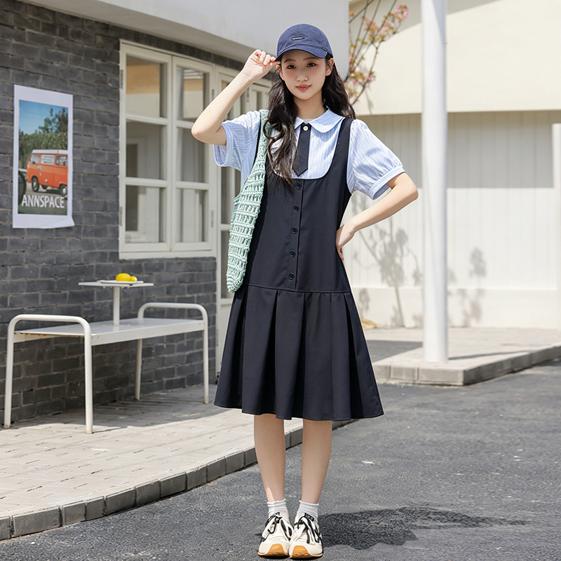 初中生假两件连衣裙夏2026新款少女洋气背带裙学院风高中学生裙子