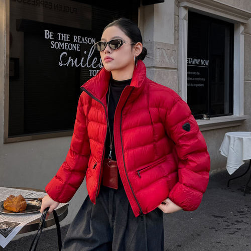 羽绒服女短款时尚立领排骨外套