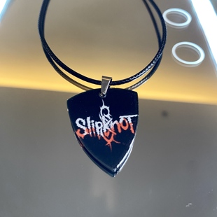 Slipknot活结乐队周边项链吉他拨片配饰专辑唱片欧美摇滚配饰挂饰