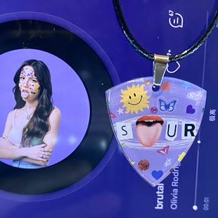 奥利维亚Olivia Rodrigo娅娅周边项链挂饰专辑亚克力吉他拨片配饰