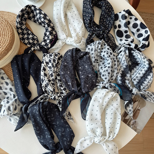 2025秋冬新款百搭装饰包头巾黑白花小方巾丝巾领巾围巾绑腰上搭配